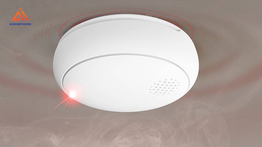 Cảm biến ion hóa hoạt động dựa trên sự thay đổi của dòng điện trong buồng cảm biến chứa các hạt ion