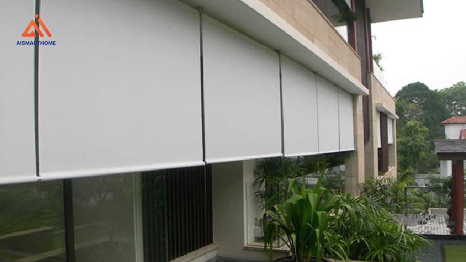 Khả năng vận hành tự động giúp rèm cuốn thích nghi linh hoạt với điều kiện môi trường